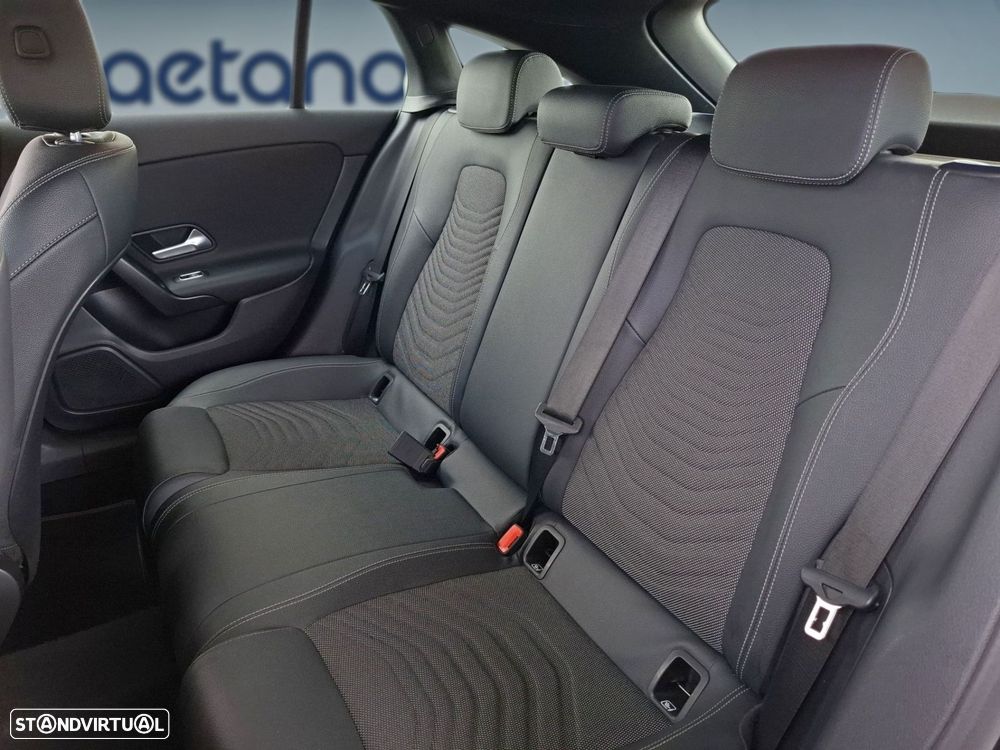 Mercedes-Benz CLA 180 d Shooting Brake Style Plus Aut. - 13