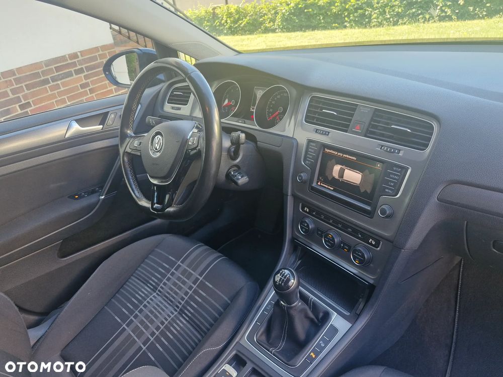 Volkswagen Golf 1.2 TSI Highline - 6