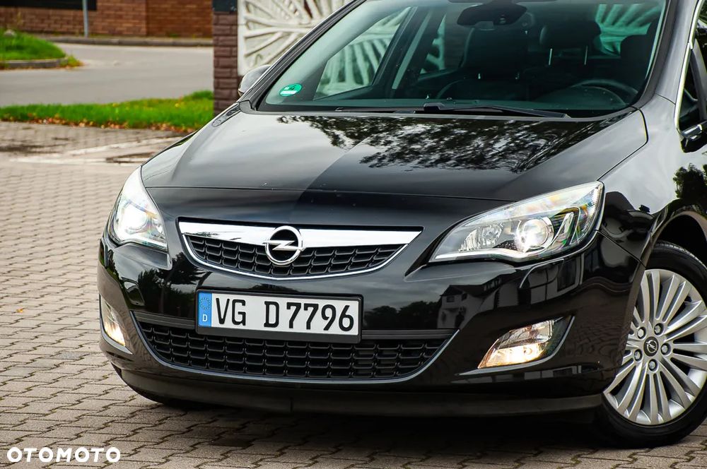 Opel Astra 1.6 Turbo Edition - 13