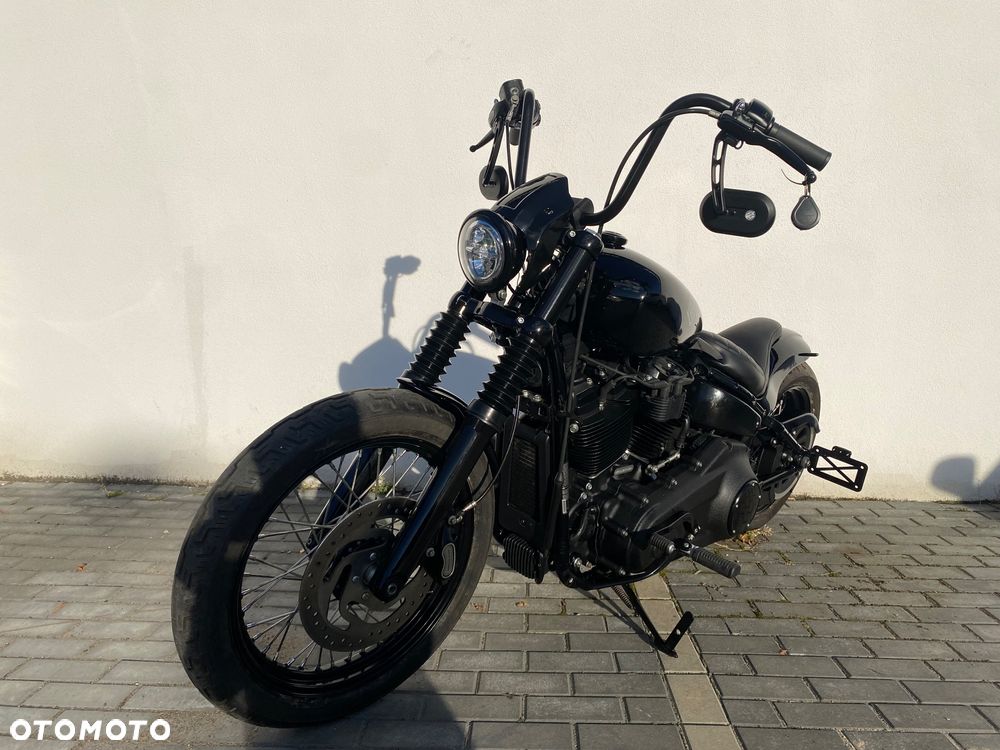 Harley-Davidson Softail Street Bob - 6