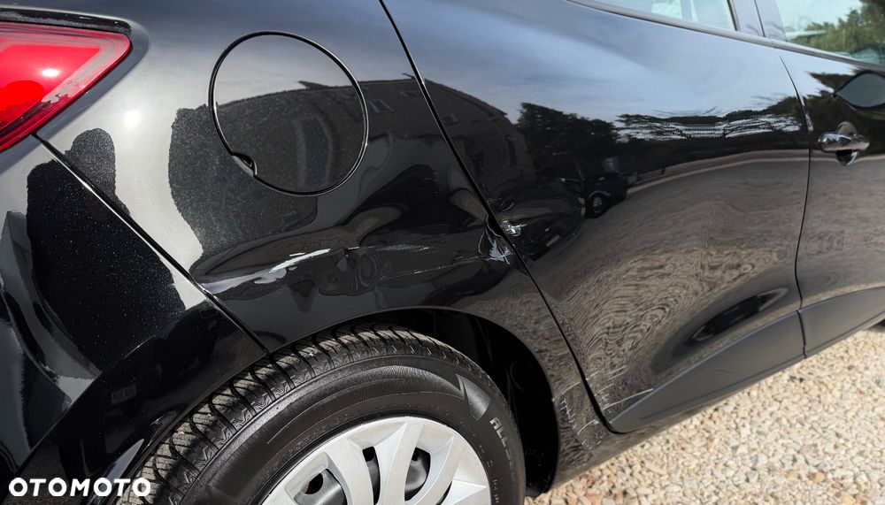 Renault Clio 1.2 16V 75 Expression - 14