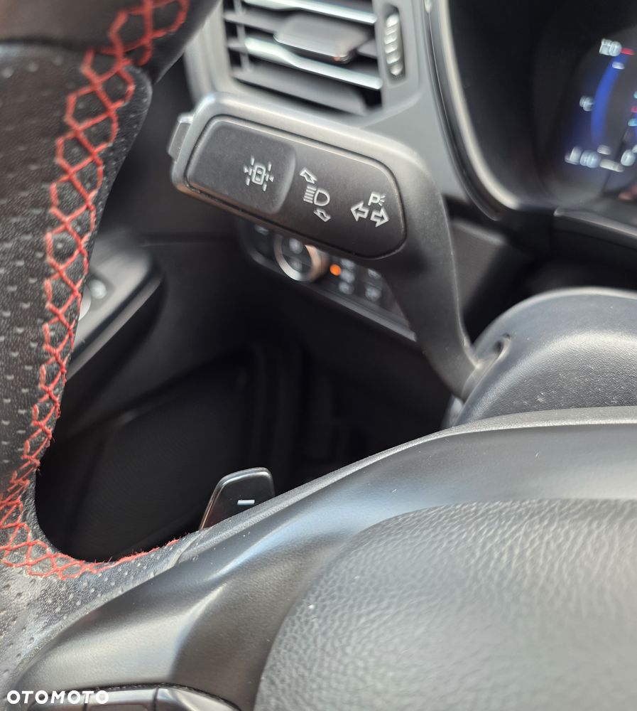 Ford Kuga 2.0 EcoBlue 4x4 ST-LINE - 25