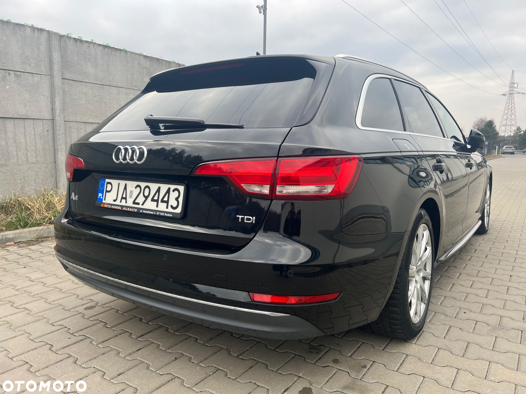 Audi A4 Avant 2.0 TDI S tronic - 10