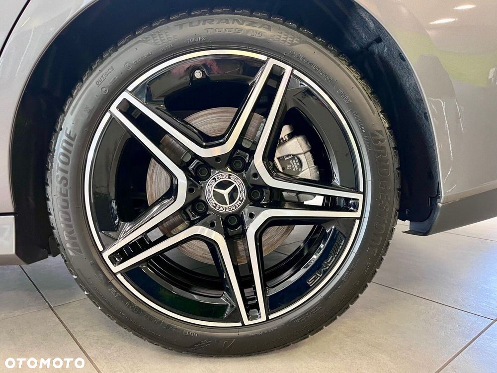 Mercedes-Benz CLA - 21