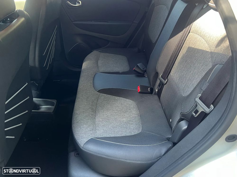 Renault Captur 0.9 TCE Exclusive - 19