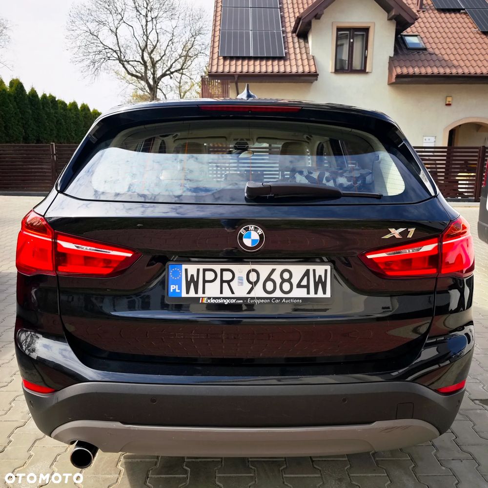 BMW X1 sDrive18d Sport Line - 6
