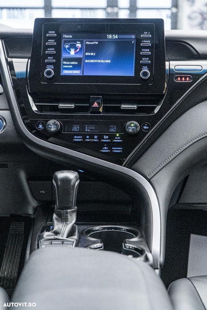 Toyota Camry Executive - 5
