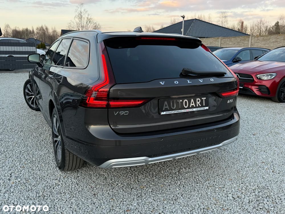 Volvo V90 Cross Country B5 D AWD Ultimate - 13