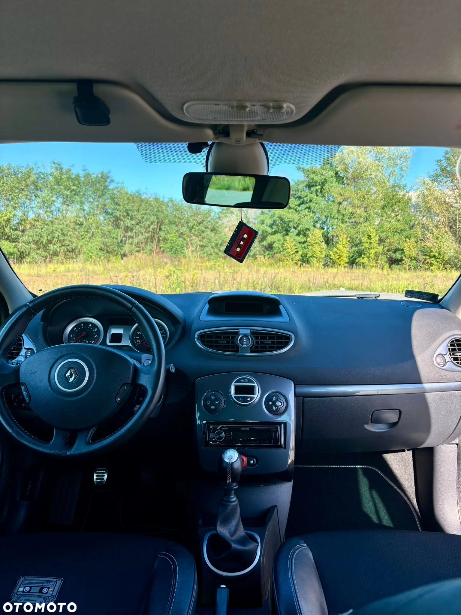 Renault Clio - 14