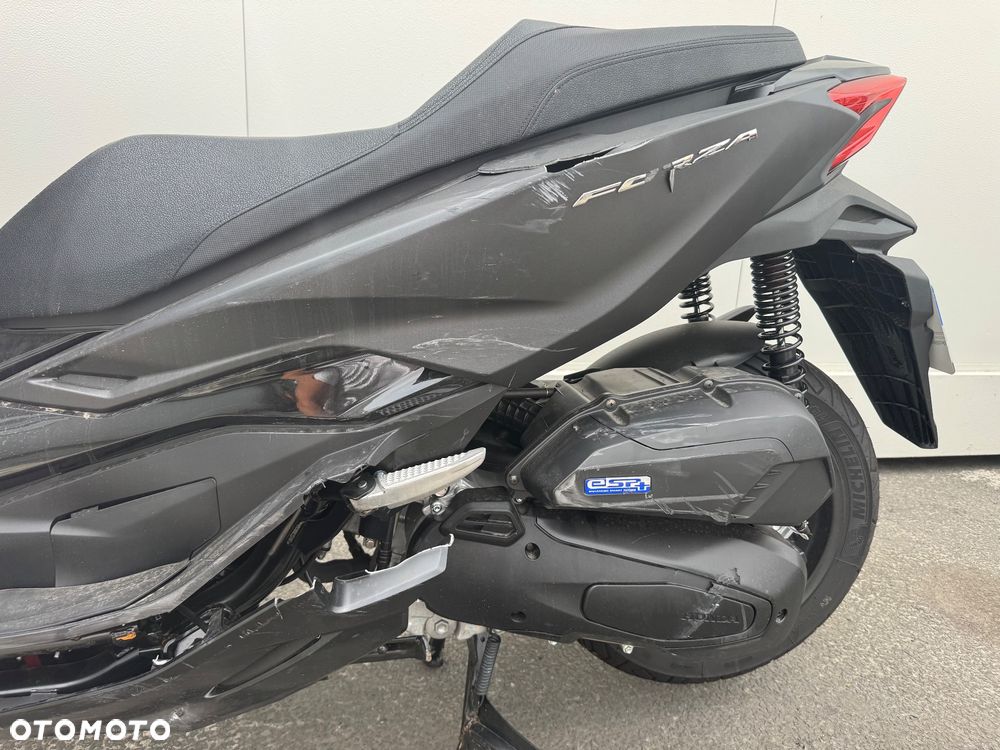 Honda NSS - 14