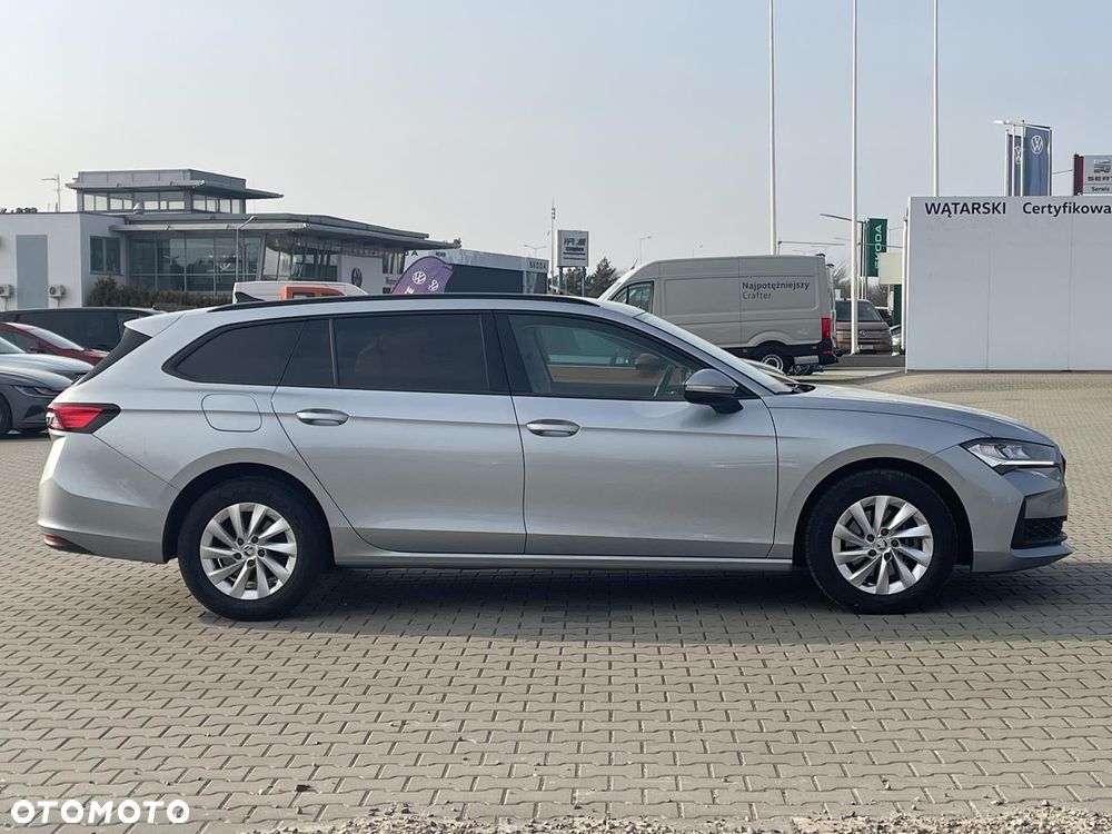 Skoda Superb 2.0 TDI SCR Essence DSG - 7