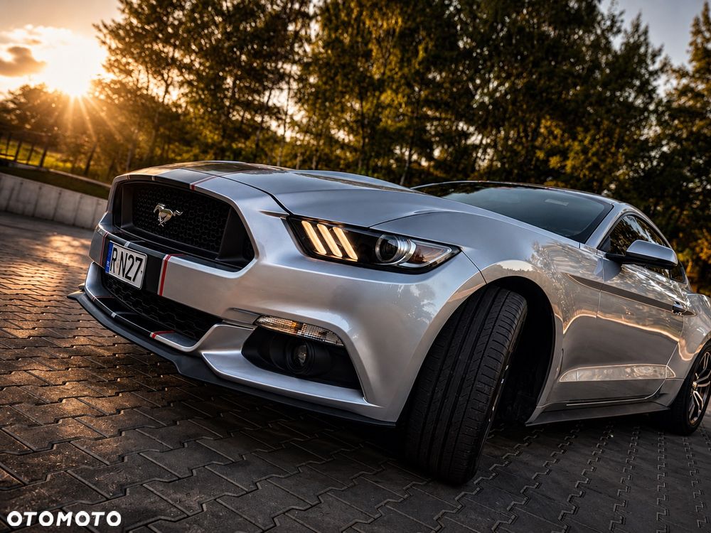 Ford Mustang - 3