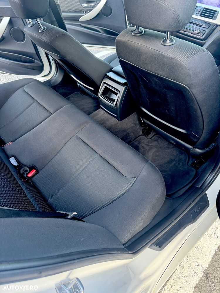 BMW Seria 3 320d xDrive Sport Line - 10