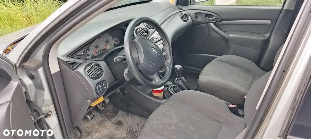 Ford Focus 1.8 TDDi Comfort - 20