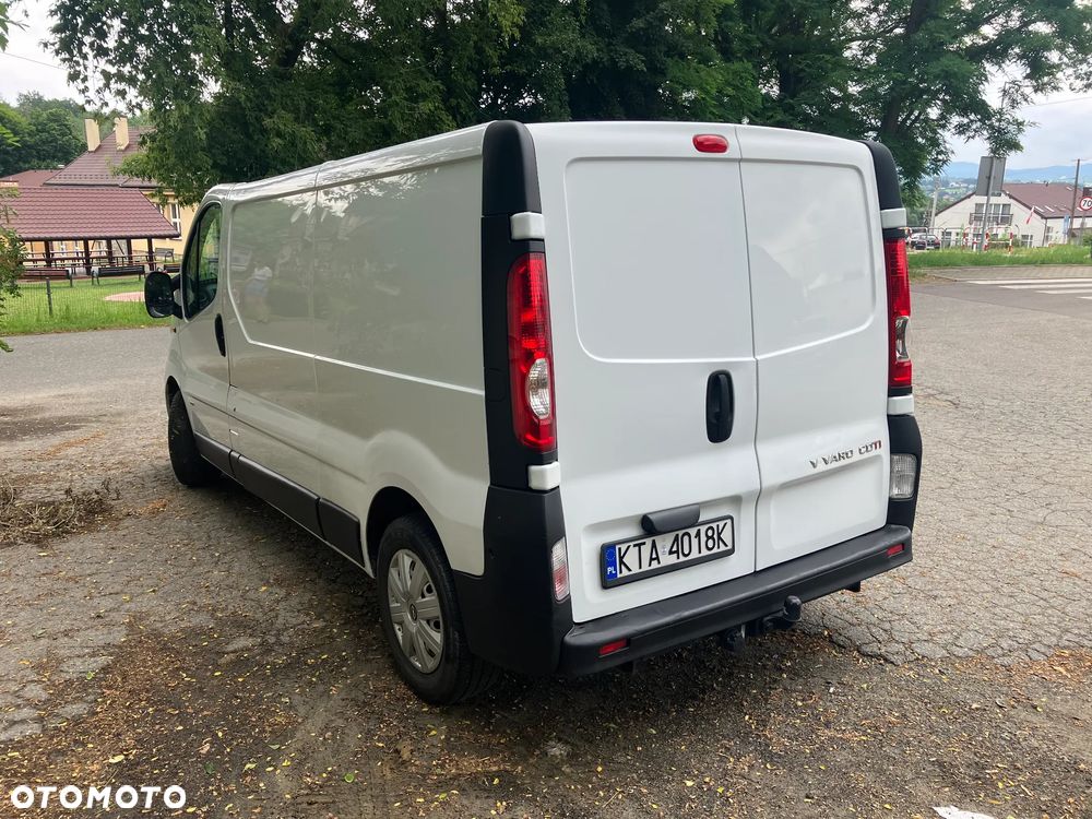 Opel Vivaro 2.0 Long (L2H1) - 9