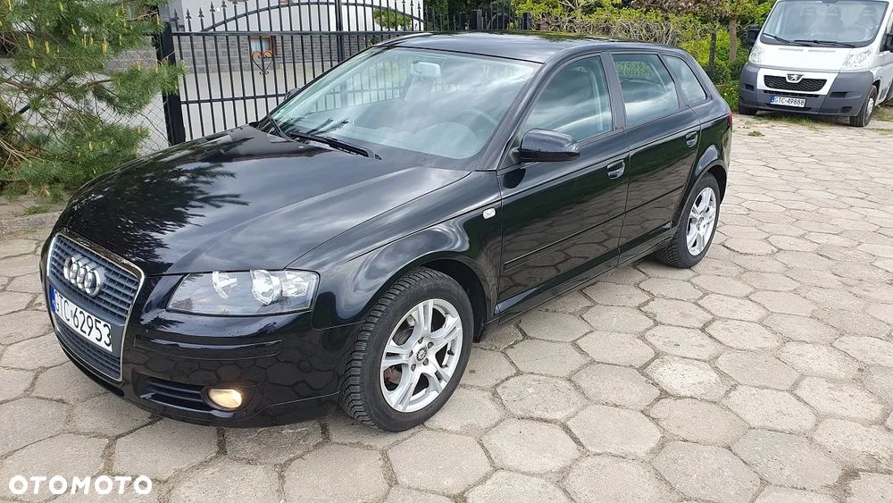 Audi A3 Sportback 1.6 Attraction - 2