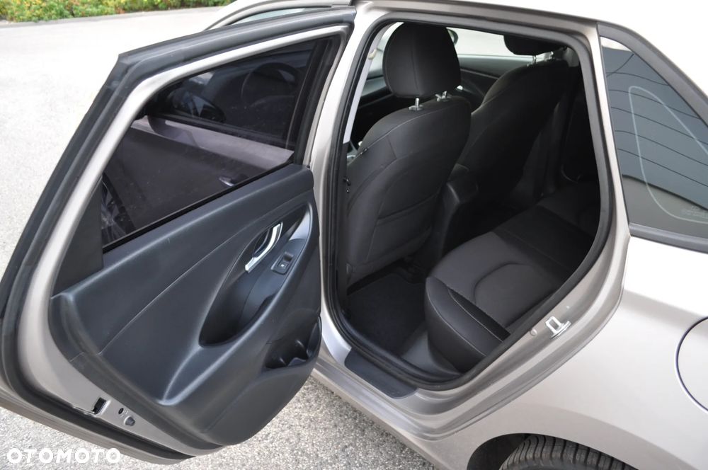Hyundai i30 1.4 T-GDI Passion Plus - 19