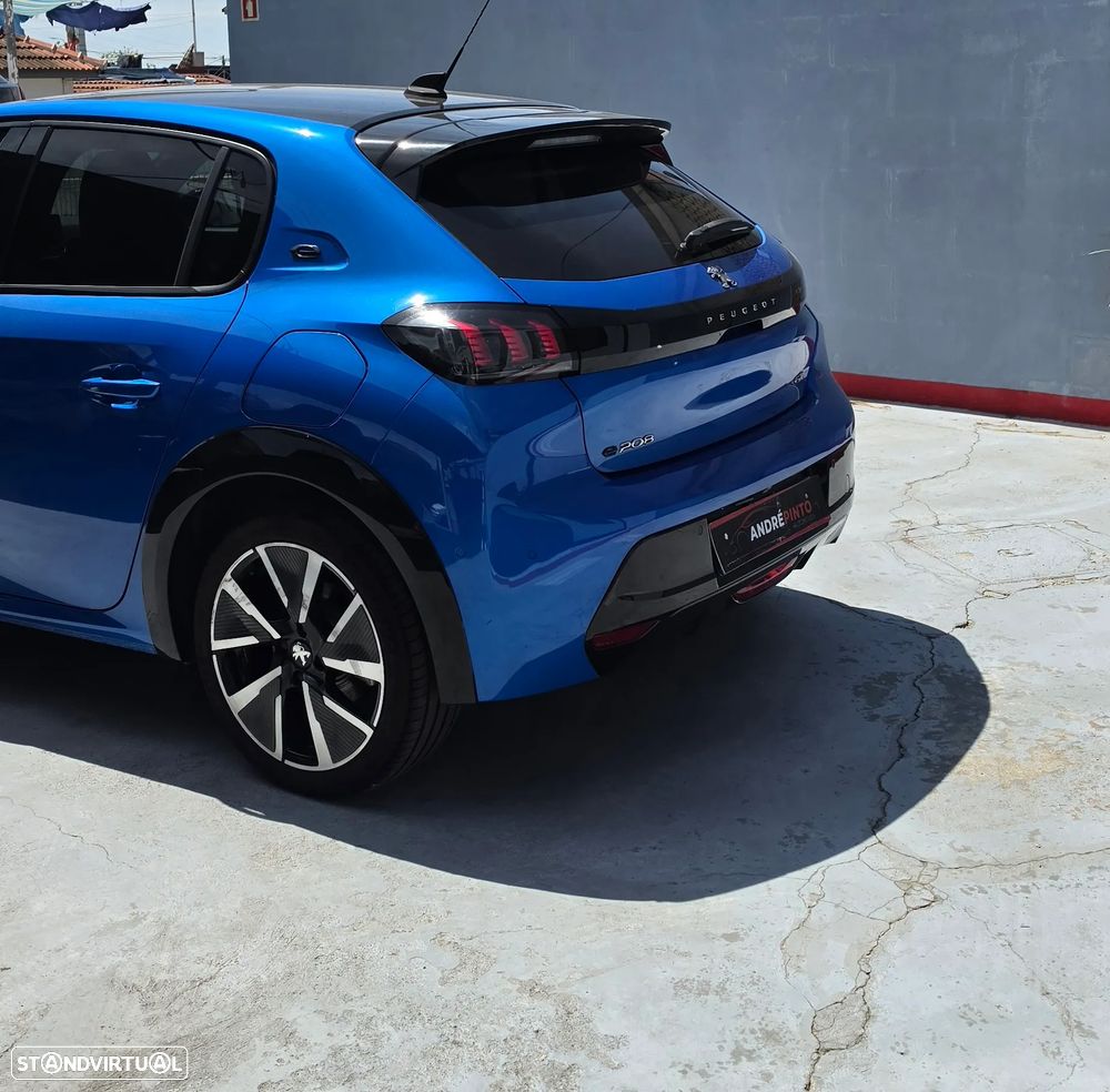 Peugeot e-208 GT Pack - 18