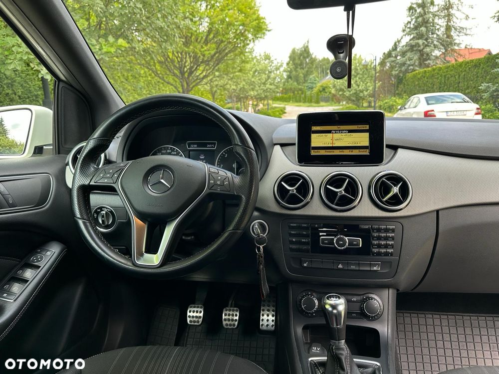 Mercedes-Benz Klasa B 180 CDI (BlueEFFICIENCY) - 12