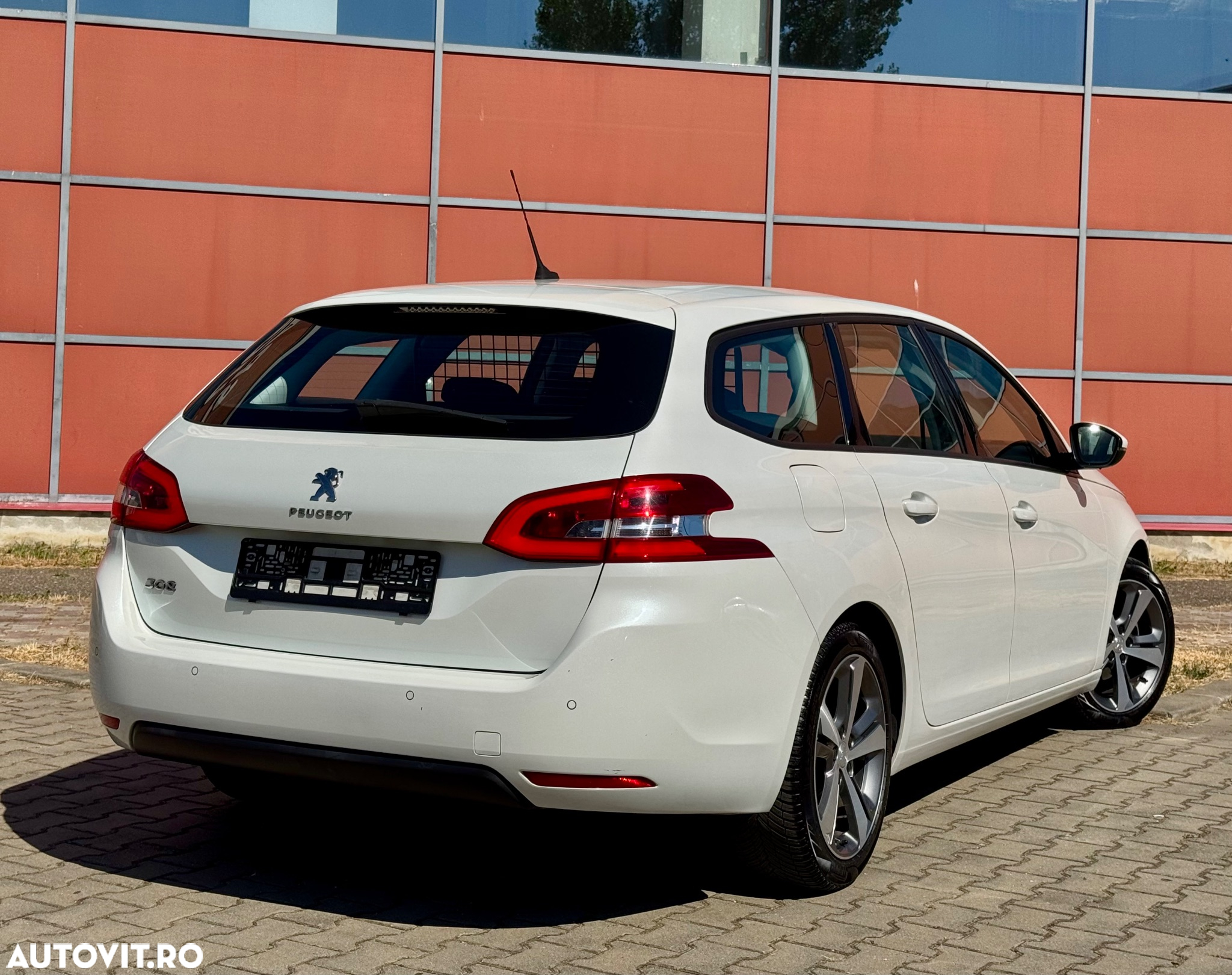 Peugeot 308 SW BlueHDi 130 Allure Pack - 4
