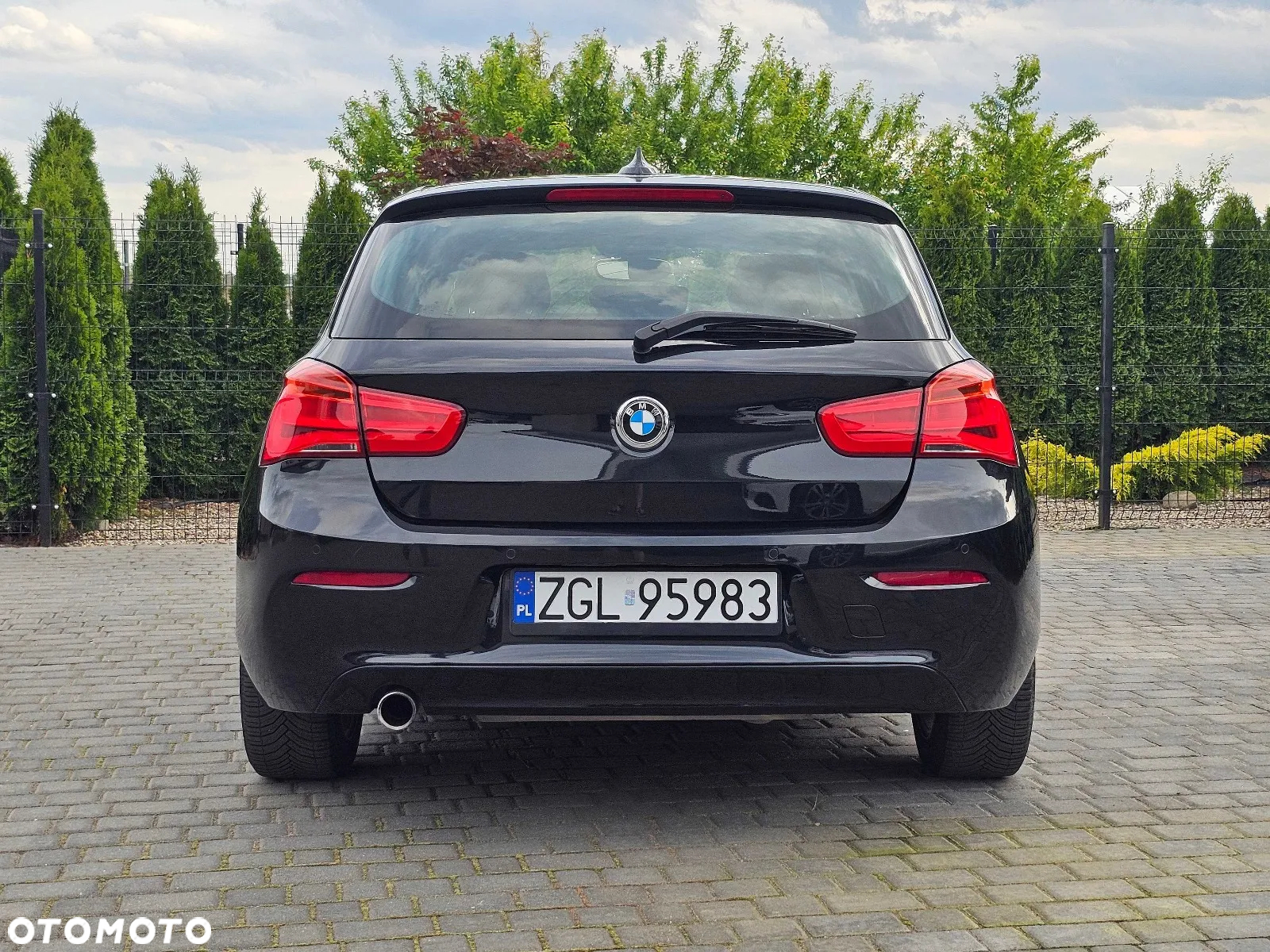 BMW Seria 1 116i - 8