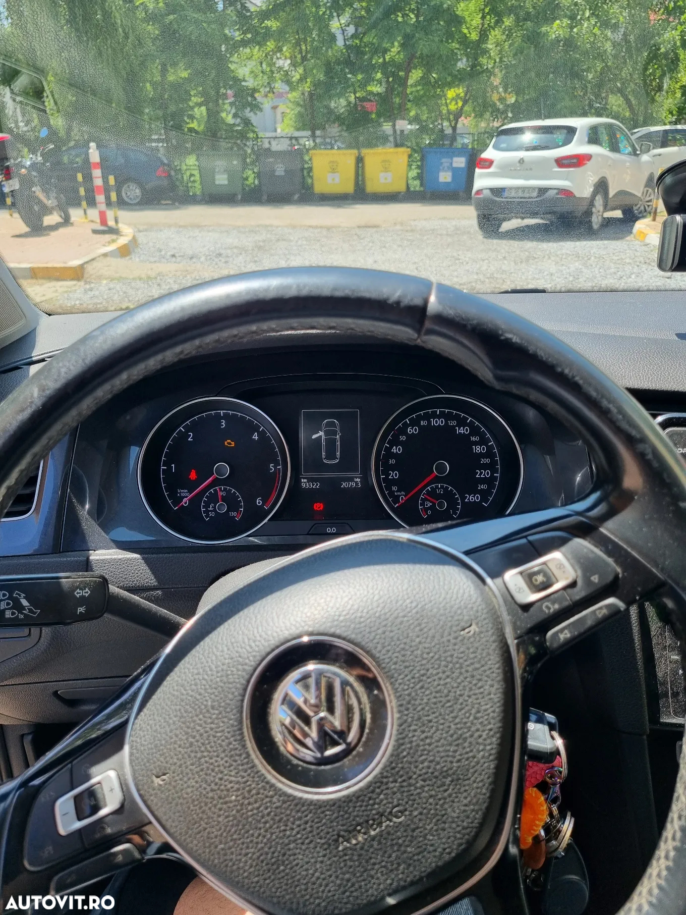 Volkswagen Golf 1.6 TDI Comfortline - 2
