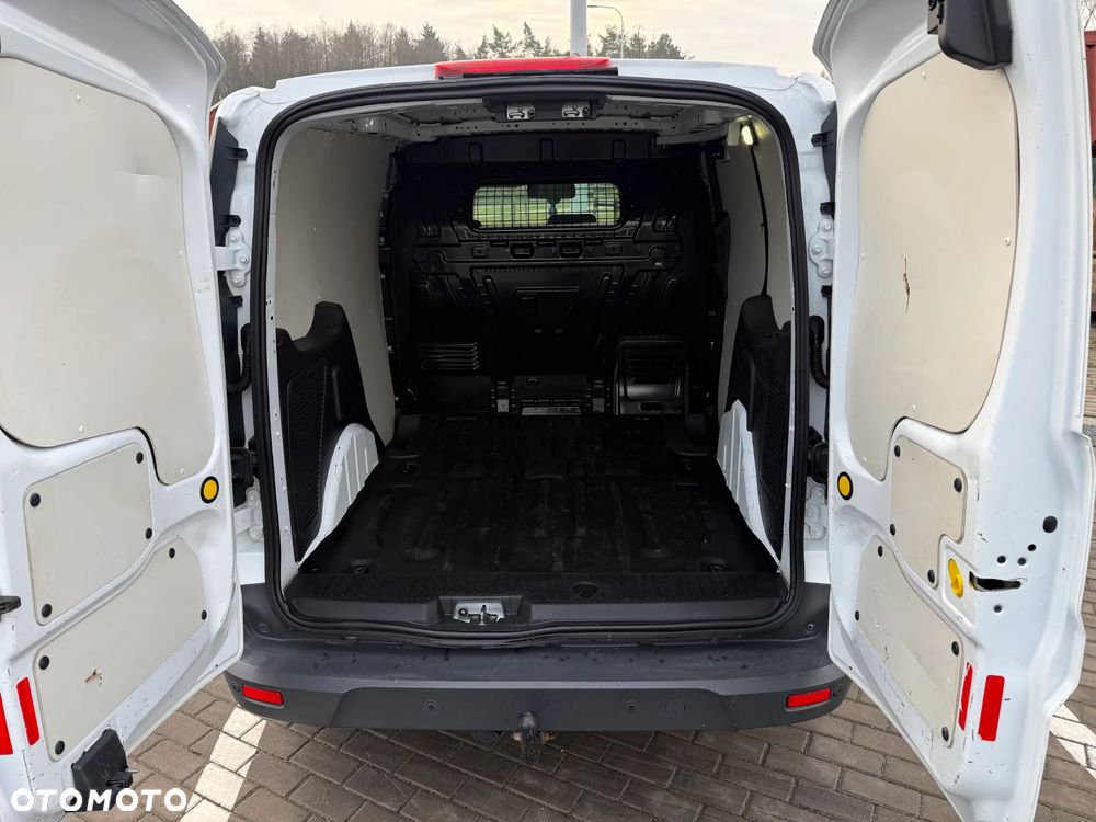 Ford Transit Connect - 17