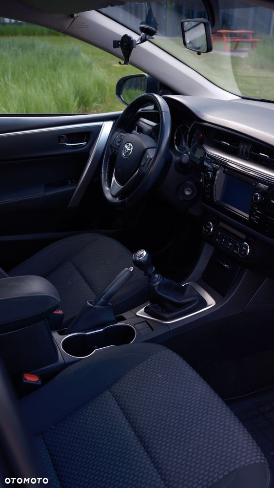 Toyota Corolla 1.6 Active - 13