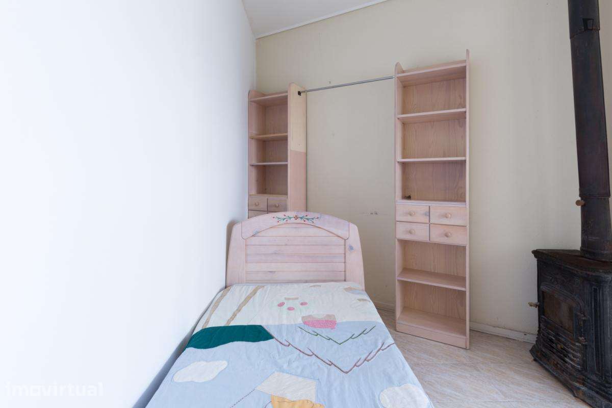 Quarto - localizado em Paranhos Porto - Grande imagem: 2/28