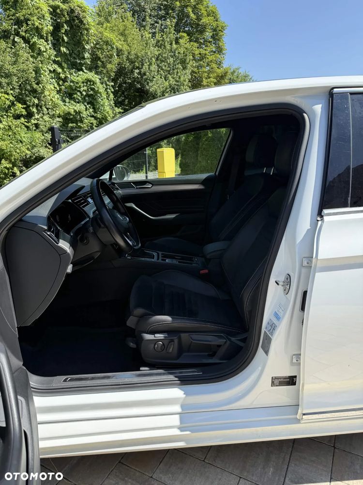 Volkswagen Passat 2.0 TSI Elegance DSG - 19