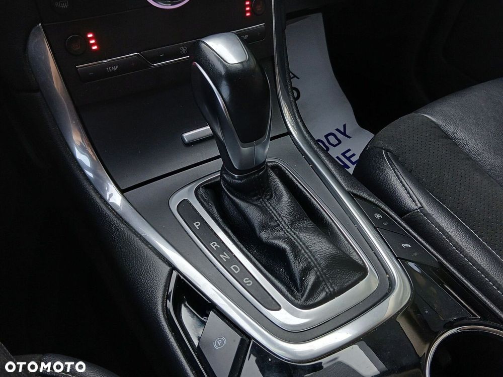 Ford S-Max 2.0 TDCi Titanium PowerShift - 23