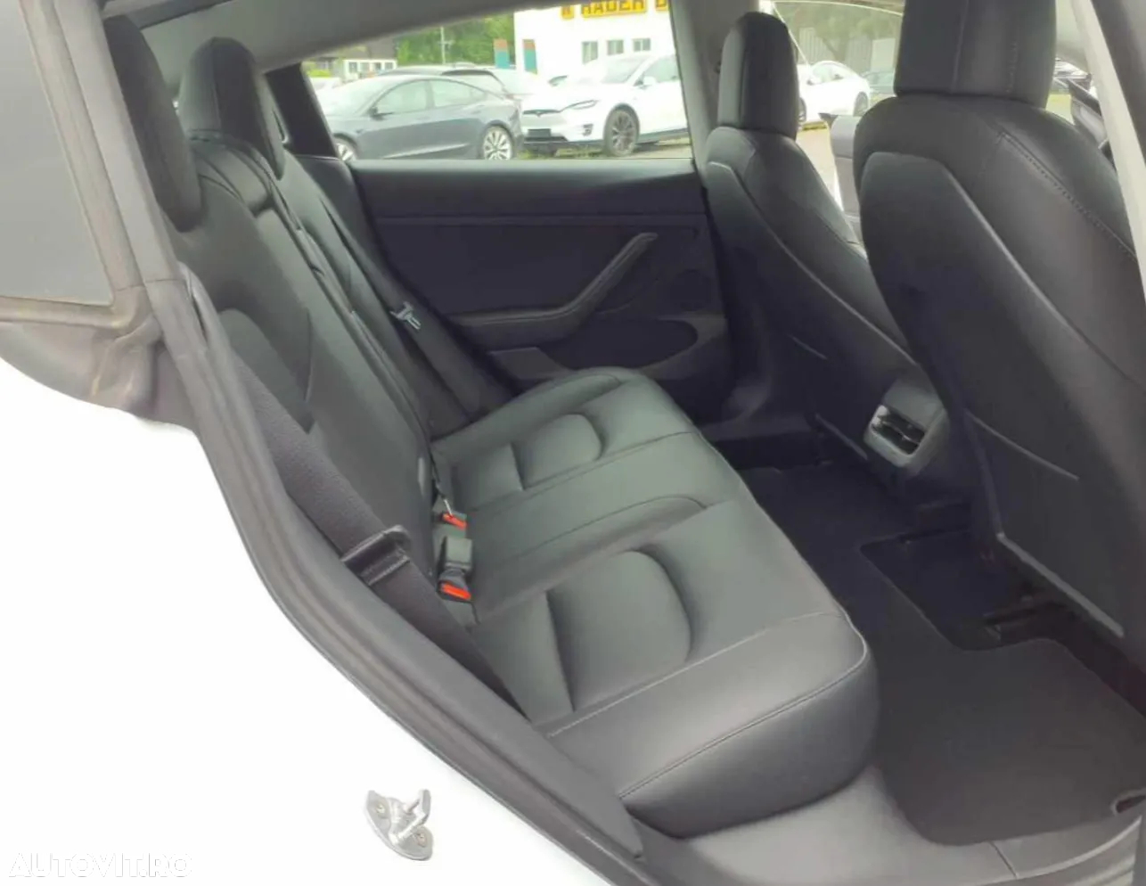 Tesla Model 3 Standard Reichweite Plus Hinterradantrieb - 6
