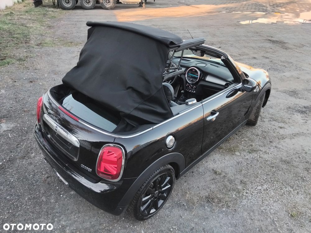 MINI Cooper John Works Trim - 4