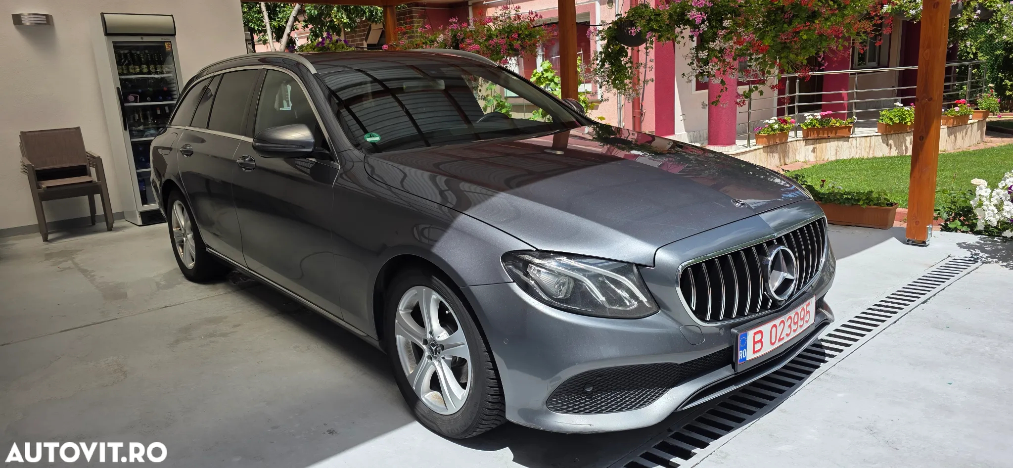 Mercedes-Benz E 200 d T 9G-TRONIC Avantgarde - 10