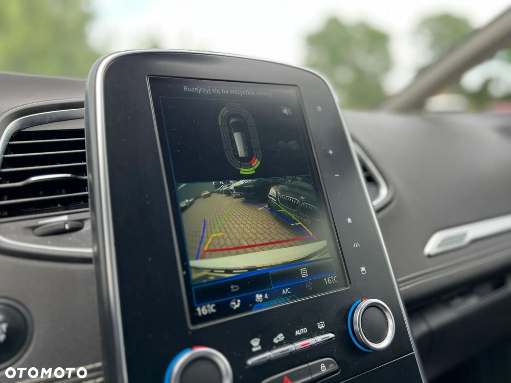 Renault Scenic - 24