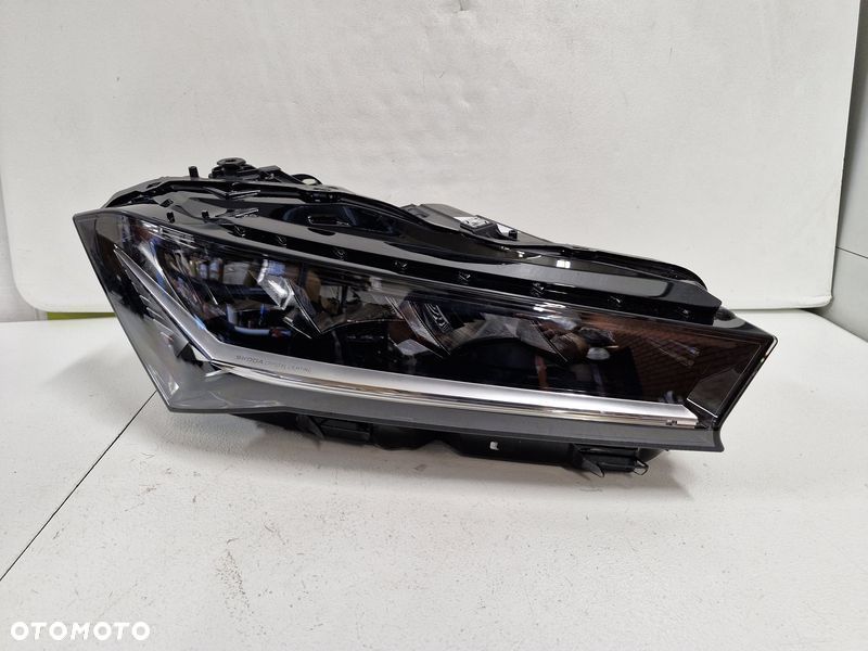 skoda superb 4 iv lampa prawy przód prawa przednia reflektor led eu 3p1941016 - 1