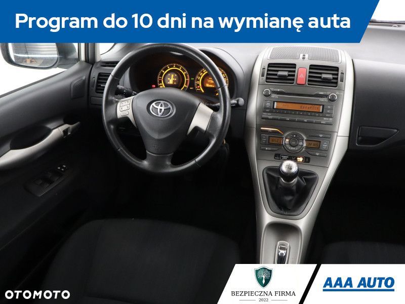 Toyota Auris - 9