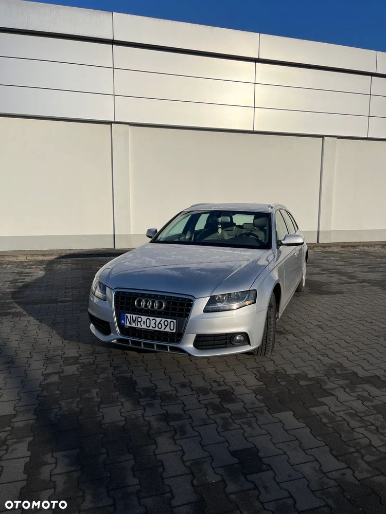 Audi A4 Avant 2.0 TDI DPF Attraction - 1