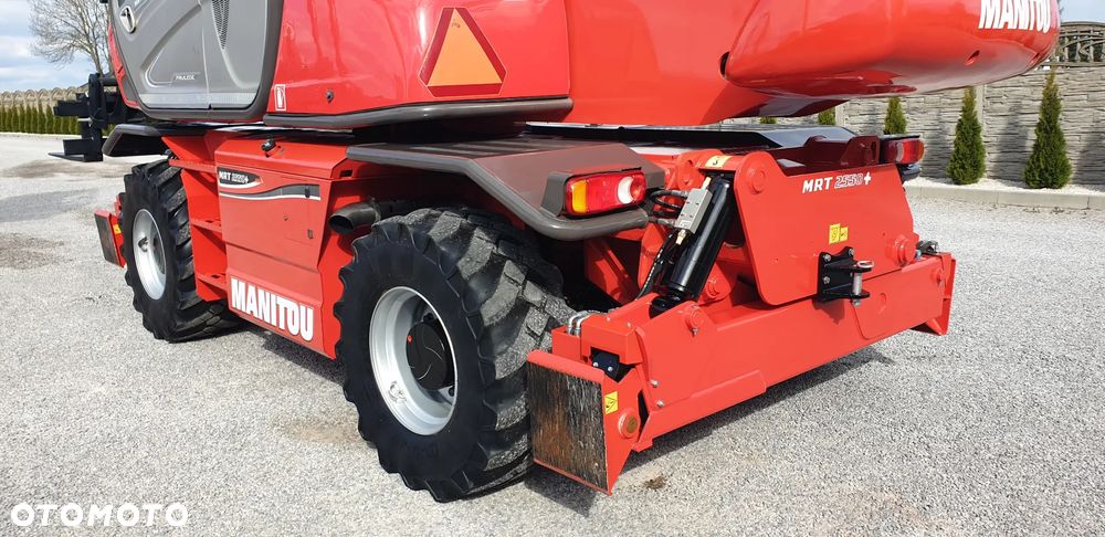 Manitou MRT2550 + PRIVILEGE rok 2018 KOSZ HYDR> widły pilot sprowadzona - 13