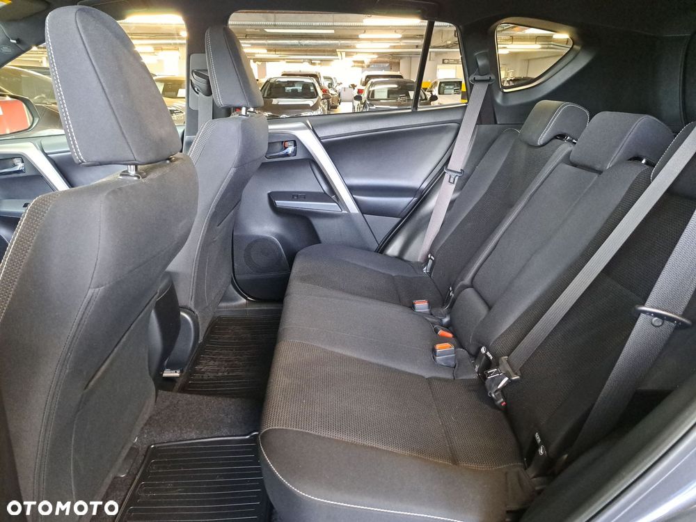 Toyota RAV4 2.0 Premium 4x4 - 29