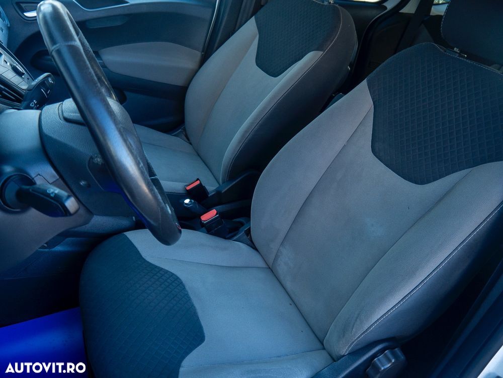 Ford Tourneo Courier 1.5 TDCi Trend - 30