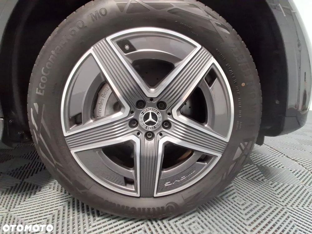 Mercedes-Benz GLC 300 e 4-Matic - 9