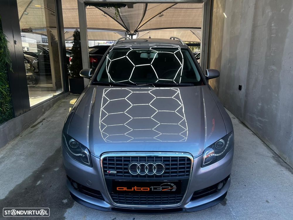 Audi A4 Avant 2.0 TDi S-line - 2