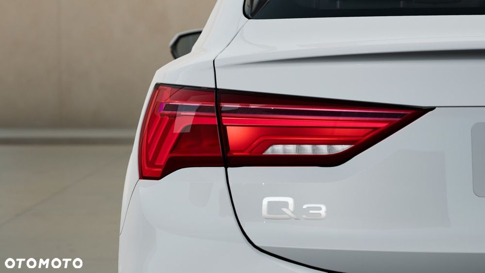 Audi Q3 Sportback - 4