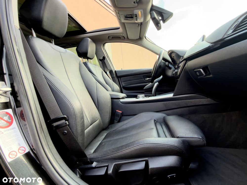 BMW Seria 3 325d Blue Performance Sport Line - 20