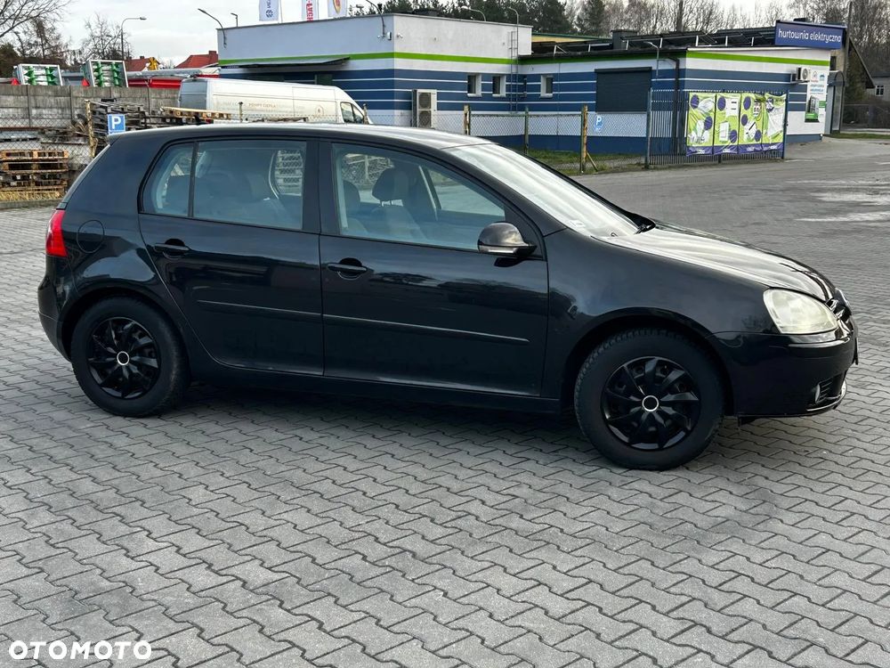 Volkswagen Golf - 8