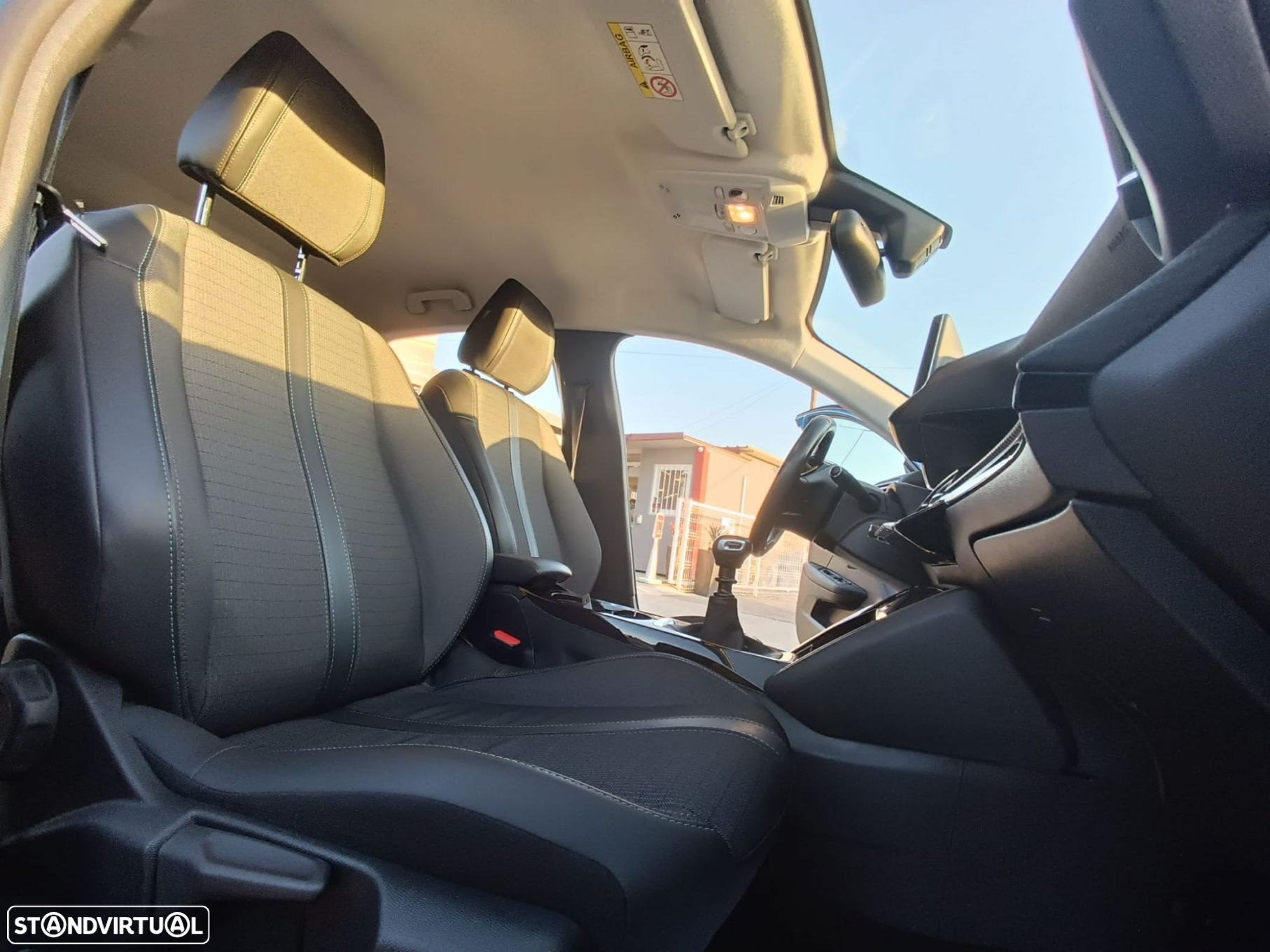 Peugeot 208 1.5 BlueHDi Allure - 24