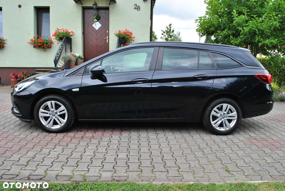 Opel Astra 1.4 Turbo Start/Stop Sports Tourer Innovation - 2