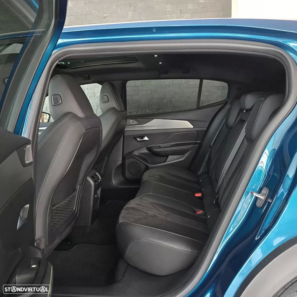 Peugeot 408 1.6 Hybrid GT e-EAT8 - 16
