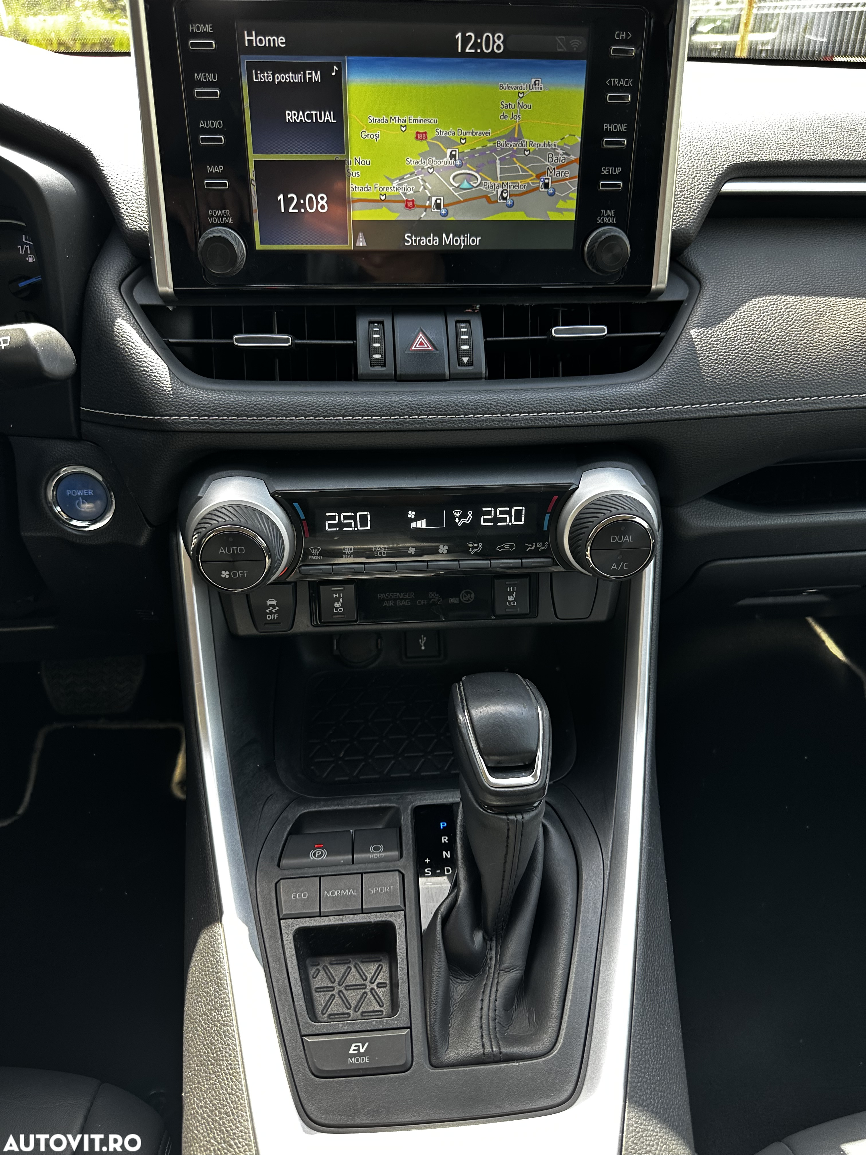 Toyota RAV4 - 11